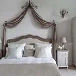 Palac Kamieniec Bed & Breakfast 3*