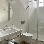 Palac Kamieniec Bed & Breakfast