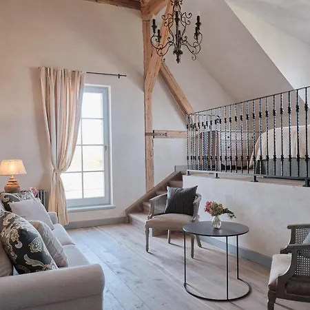 Palac Kamieniec 폴라니카-즈루이