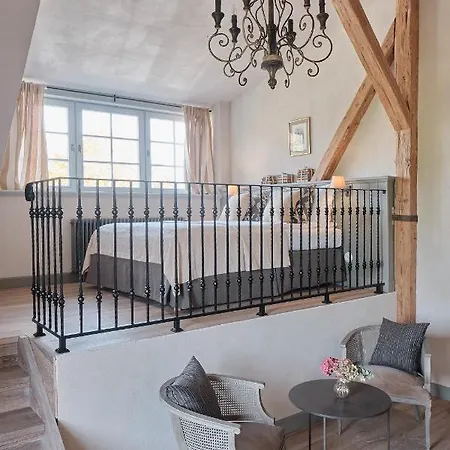 Bed & Breakfast Palac Kamieniec 4*
