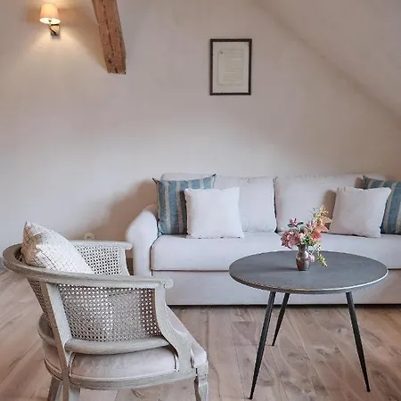 B&B Palac Kamieniec 폴라니카-즈루이