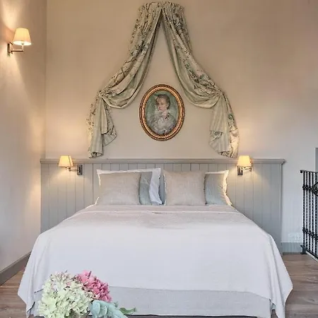 Palac Kamieniec B&B 폴라니카-즈루이