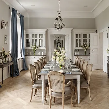 Palac Kamieniec Couette-café 3*