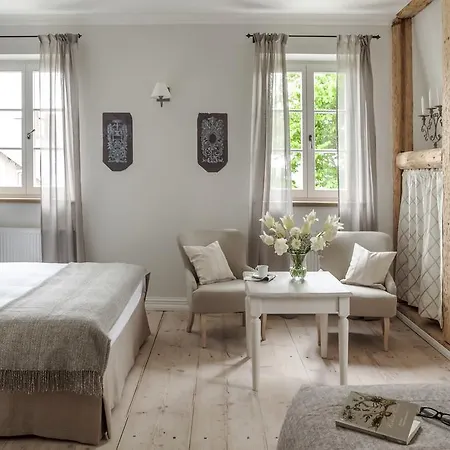 Palac Kamieniec Bed & Breakfast Polanica-Zdrój