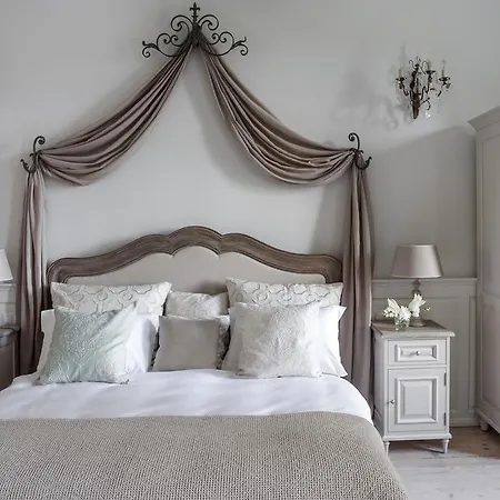 Palac Kamieniec Couette-café 3*