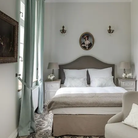 Palac Kamieniec Couette-café 3*