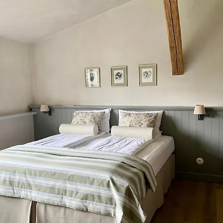 Alojamento de Acomodação e Pequeno-almoço Palac Kamieniec