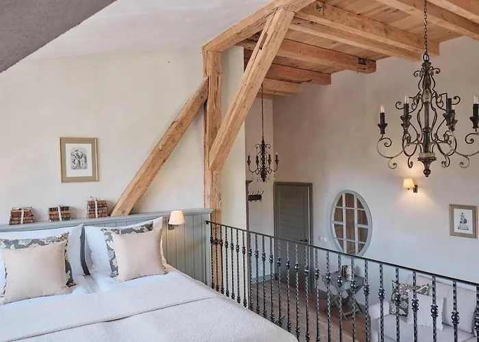 Palac Kamieniec Frühstückspension Bad Altheide