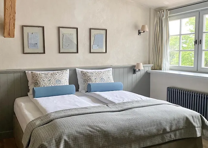 Palac Kamieniec Alojamento de Acomodação e Pequeno-almoço Polanica-Zdrój